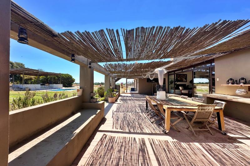 5 Bedroom Property for Sale in Klein Dassenberg Western Cape